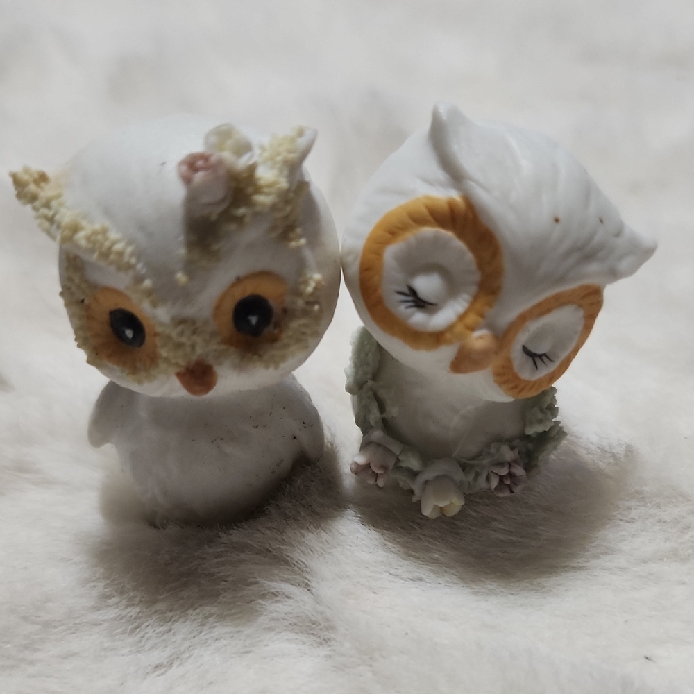 White and Cream Owl Figurines. Napcoware Import Mexico.